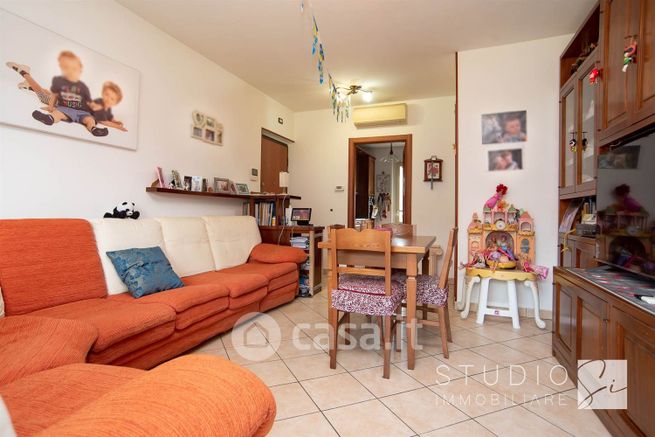 Appartamento in residenziale in Via Lunga