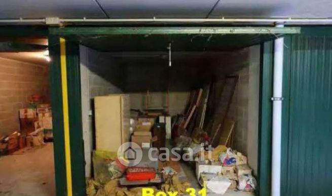 Garage/posto auto in residenziale in Via Regina Margherita 5