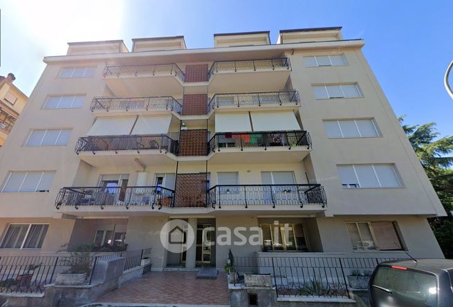 Appartamento in residenziale in Via Zara 84