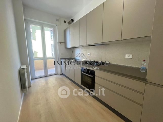 Appartamento in residenziale in Via Cesare Correnti
