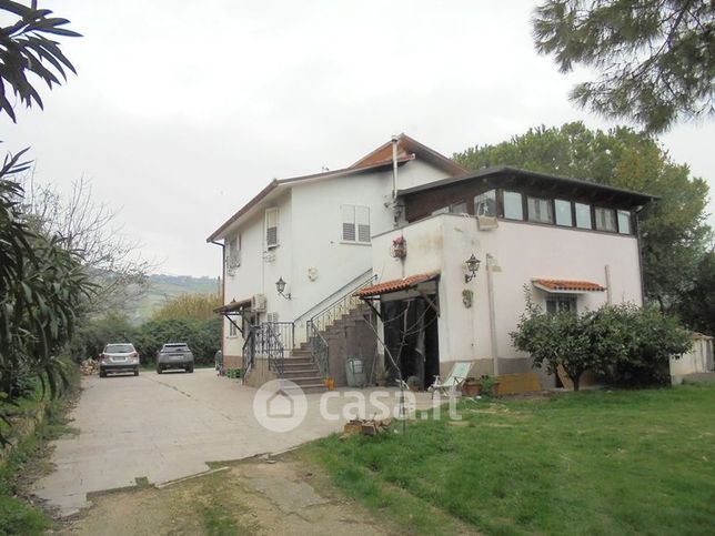 Casa indipendente in residenziale in Contrada Santa Maria a Valle 10