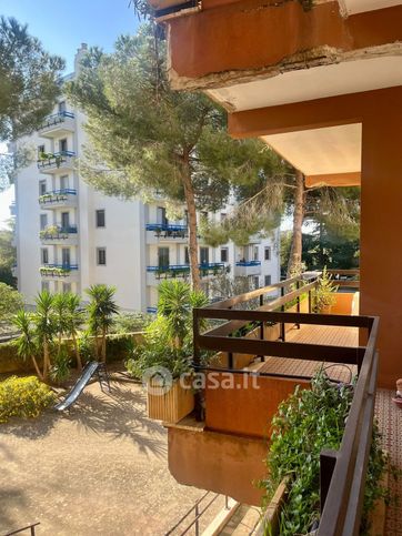 Appartamento in residenziale in Via Corrado Giaquinto 3