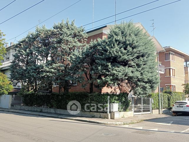 Casa bi/trifamiliare in residenziale in Via Tacito 9