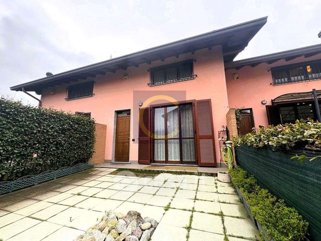 Villa in residenziale in Via Belvedere