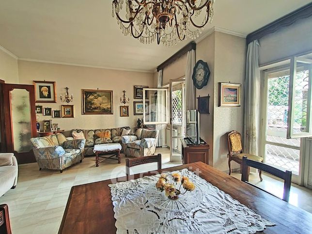 Appartamento in residenziale in Via Francesco D'Ovidio 20