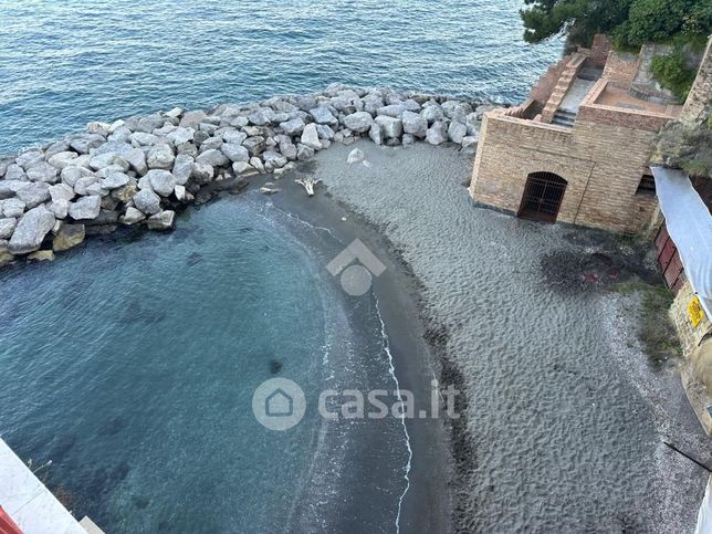 Appartamento in residenziale in Via Posillipo 26
