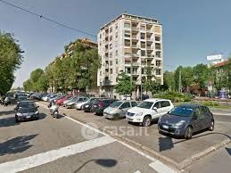 Ufficio in commerciale in Via Michelangelo Buonarroti