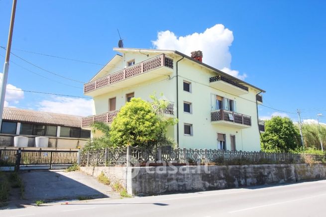 Appartamento in residenziale in Via Roma 6