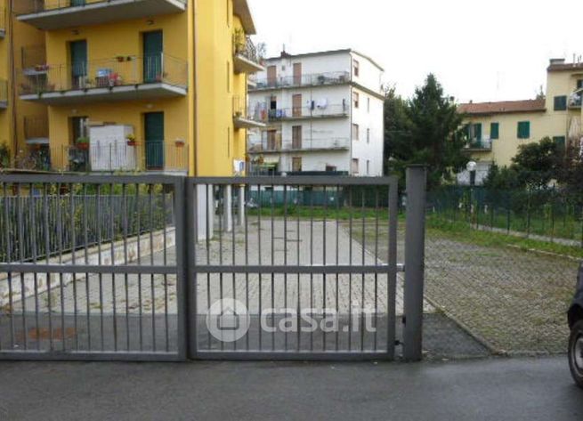 Garage/posto auto in residenziale in Piazza Giuseppe Capanni