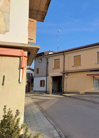 Casa indipendente in residenziale in Piazza Roma