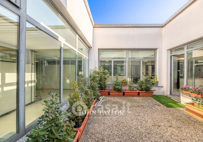 Ufficio in commerciale in Viale Lombardia