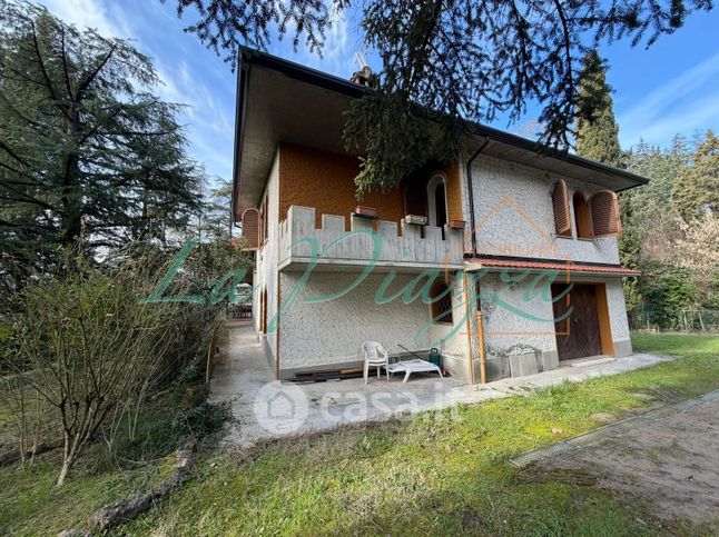 Casa indipendente in residenziale in Via Concordia 5