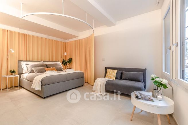 Appartamento in residenziale in Via Arienti 38