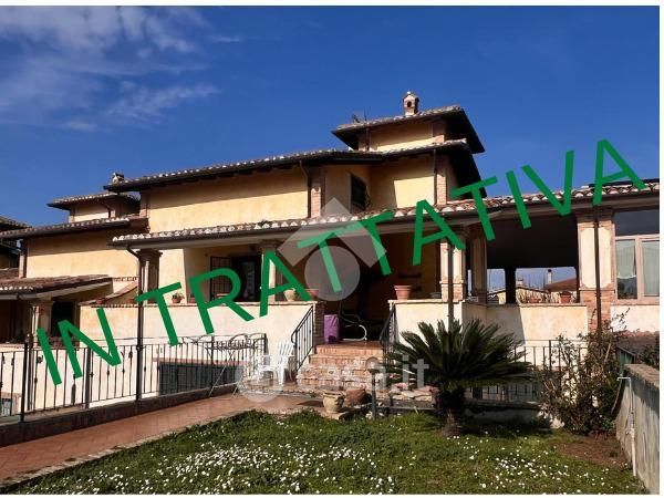 Appartamento in residenziale in Via Adalberto Zanchi 19