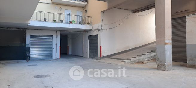 Box/posto auto in residenziale in Via Ammiraglio Rizzo 33