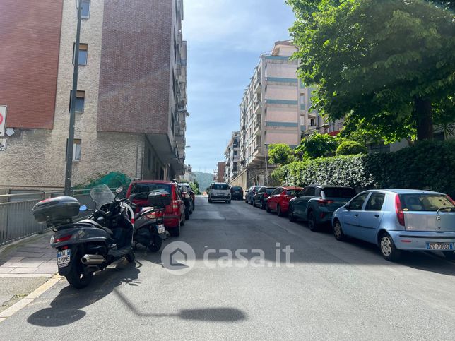 Box/posto auto in residenziale in Via Mignone
