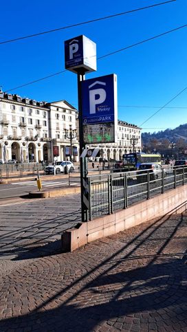 Garage/posto auto in residenziale in Piazza Vittorio Veneto 14