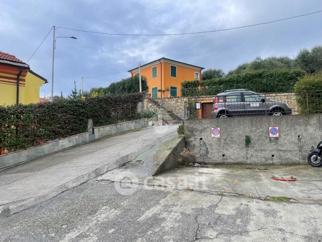 Box/posto auto in residenziale in Via Sant'Agata 154