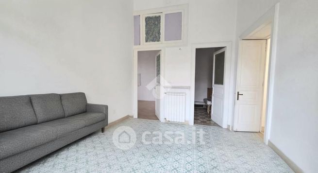Appartamento in residenziale in Via Emilio Scaglione 120