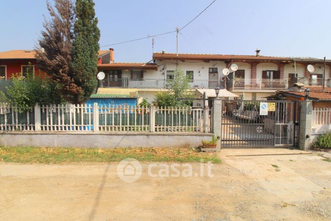 Casa indipendente in residenziale in Via Sant'Anna 80