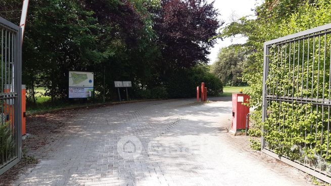 Terreno edificabile in residenziale in Via Castelnuovo Rangone 4 a