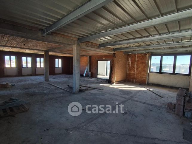 Ufficio in commerciale in Via Sottomonte 55060