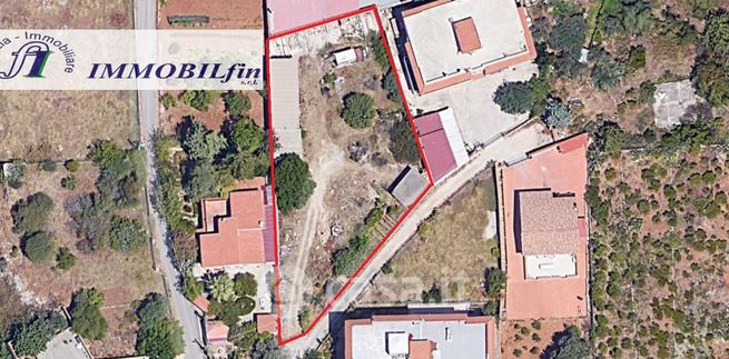 Terreno edificabile in residenziale in Contrada de Simone