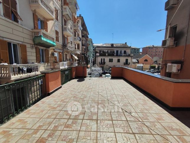 Appartamento in residenziale in Via Ramiro Ginocchio 13