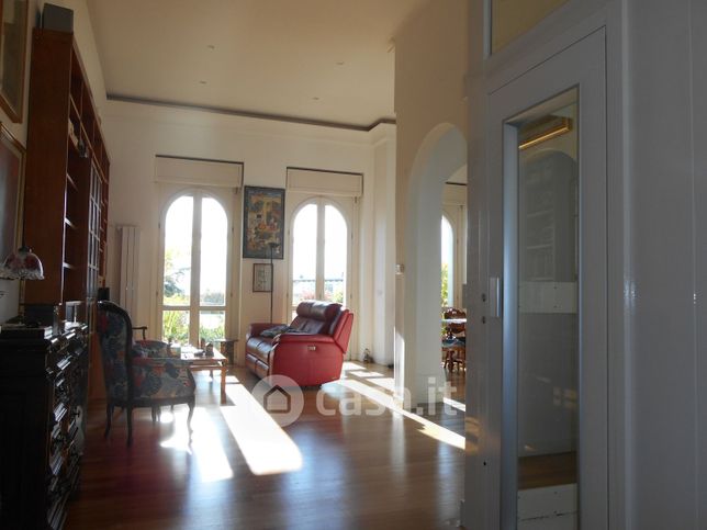 Attico/mansarda in residenziale in Via Girolamo Nisio