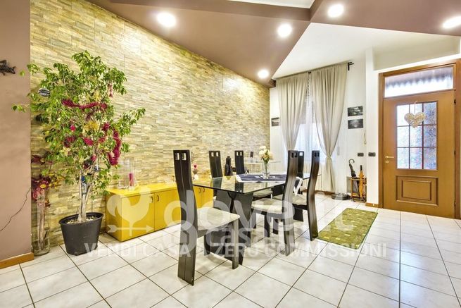 Appartamento in residenziale in Via Emanuella 18