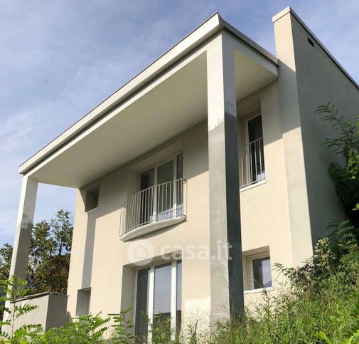 Villa in residenziale in 