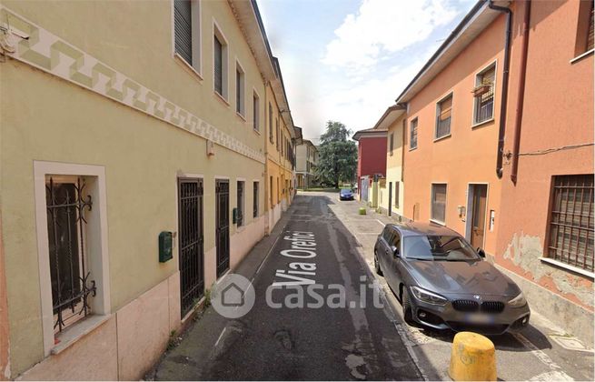 Ufficio in commerciale in Via Orefici 19