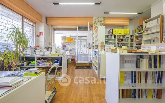 Capannone in commerciale in Via Trento