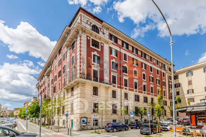 Appartamento in residenziale in Via Taranto 21