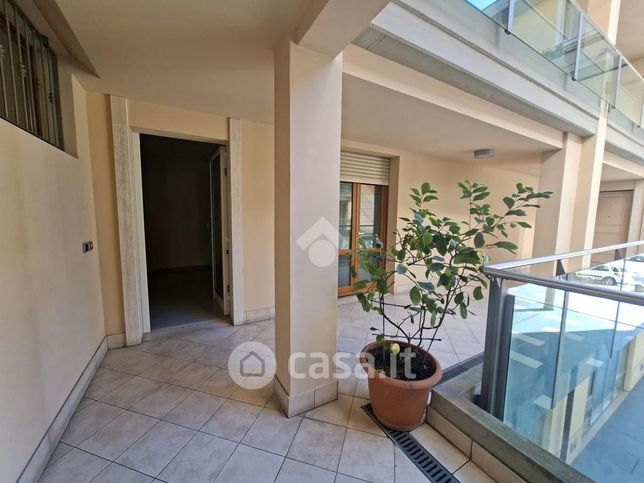 Ufficio in commerciale in Corso Giacomo Matteotti 126