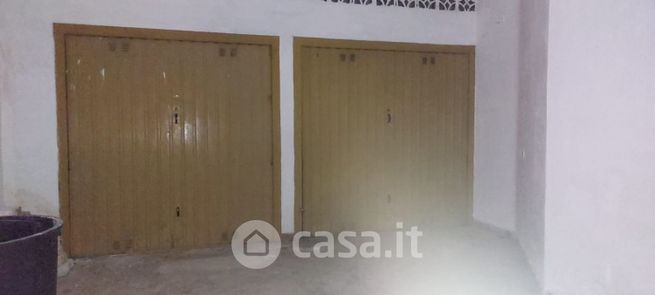 Box/posto auto in residenziale in Via Giuseppe Orlando