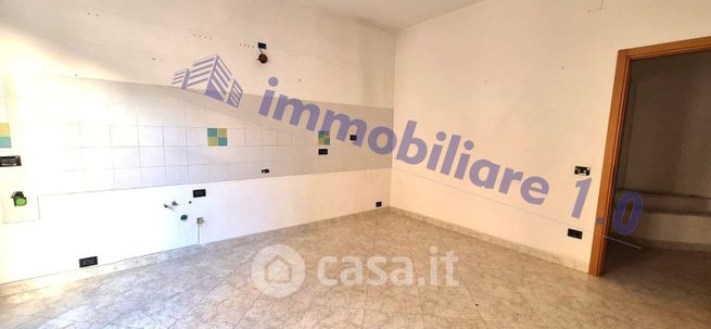 Appartamento in residenziale in Via Maddaloni 151