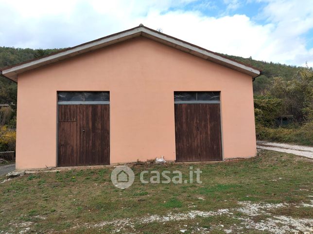 Capannone in commerciale in Strada Nazionale 8