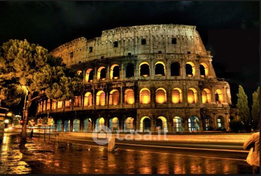 Attivitã /licenza (con o senza mura) in commerciale in Piazza dei Mirti