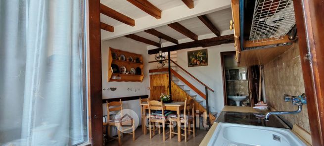 Casa indipendente in residenziale in Strada Corano 97