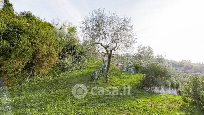 Casa indipendente in residenziale in Via Bastia