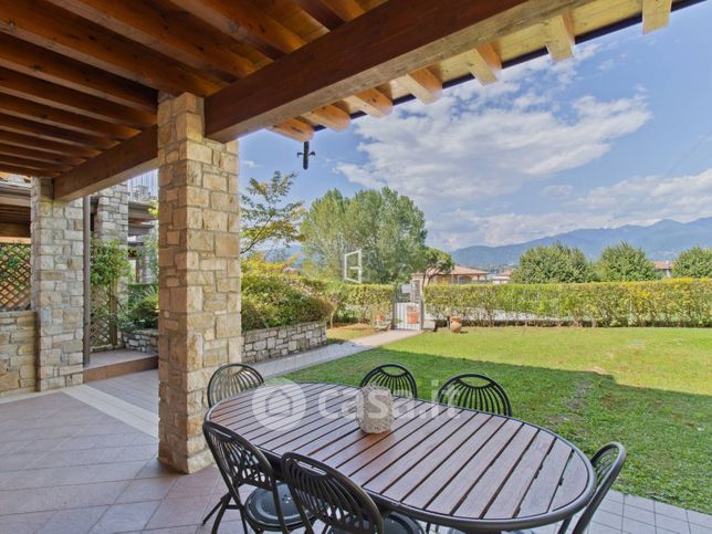 Villetta a schiera in residenziale in Via Belvedere 74