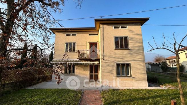 Villa in residenziale in
