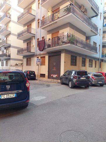 Garage/posto auto in residenziale in Via Achille Loria