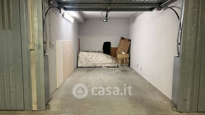 Box/posto auto in residenziale in Via Bernardo Sacco