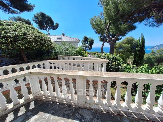 Villa in residenziale in Via Soprana
