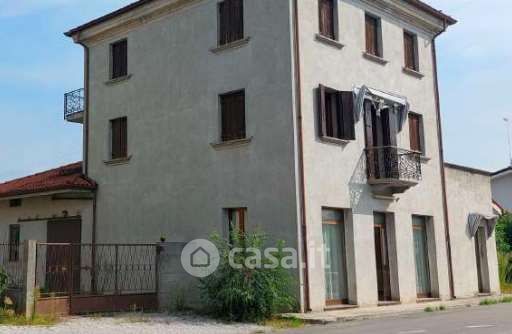 Appartamento in residenziale in Via IV Novembre