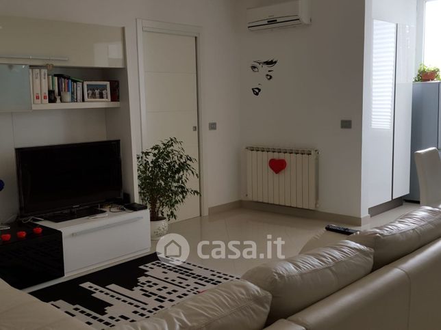 Appartamento in residenziale in Viale Alessandrino