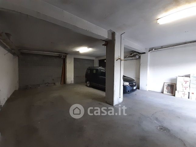 Garage/posto auto in residenziale in Via Canaletto Sud