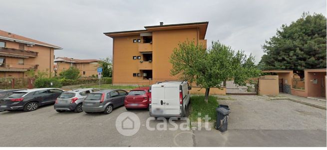 Box/posto auto in residenziale in Via Enrico Berlinguer
